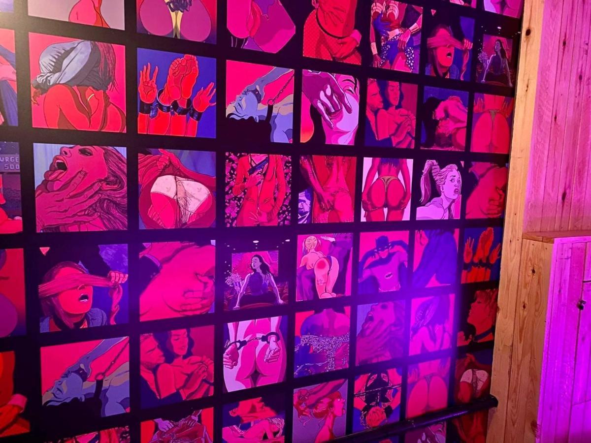 Secret Room Votre Love Room Coquine Et Insolite En Espace Privatif A Tournai Exterior photo
