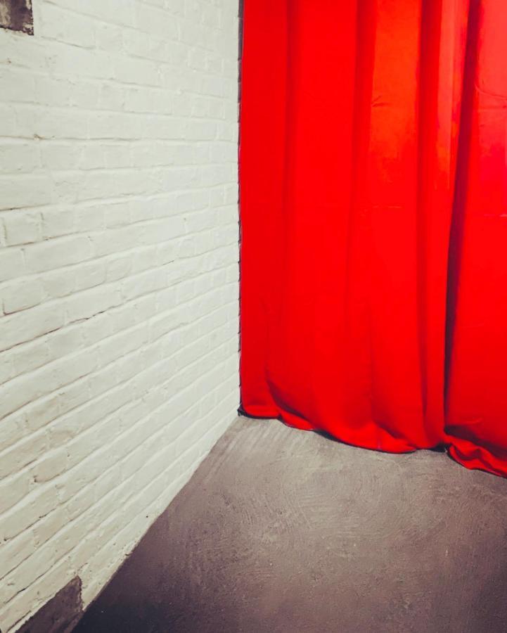 Secret Room Votre Love Room Coquine Et Insolite En Espace Privatif A Tournai Exterior photo