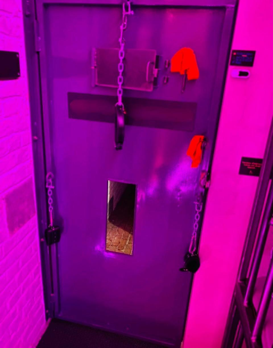 Secret Room Votre Love Room Coquine Et Insolite En Espace Privatif A Tournai Exterior photo